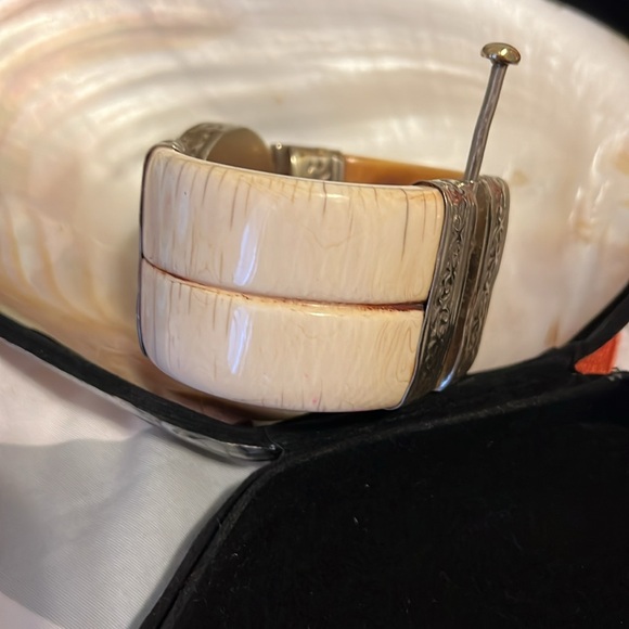 bracelet - Picture 4 of 8